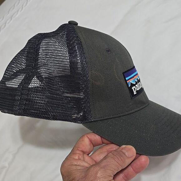 Patagonia Unisex Gray Trucker Cap Snapback Mesh Hat Casual - Picture 2 of 5